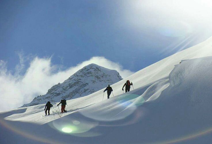 Baruntse expedition route and ridge